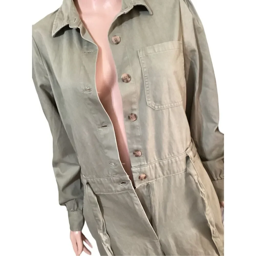 Hollister new utility